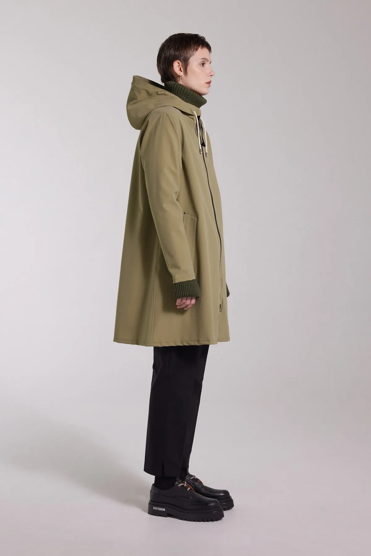 Mosebacke Lightweight Matte Raincoat - Aloe