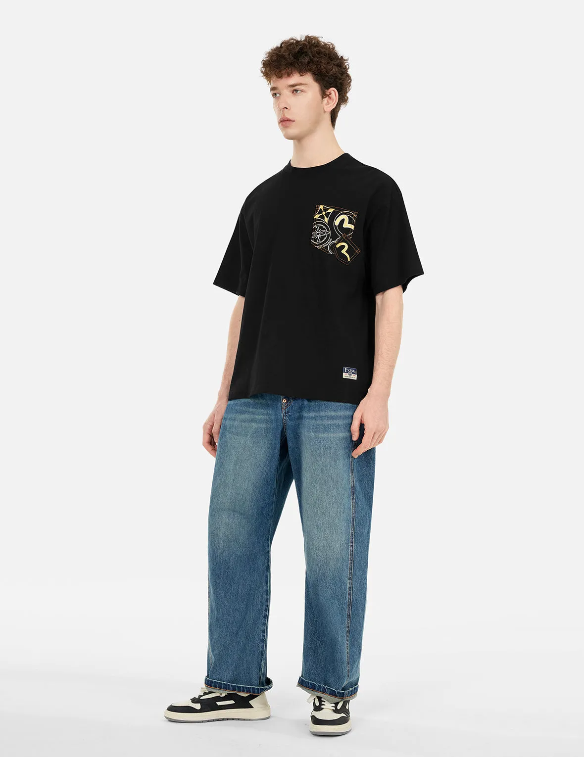 Multi-Pocket and Multi-Print Loose Fit T-shirt