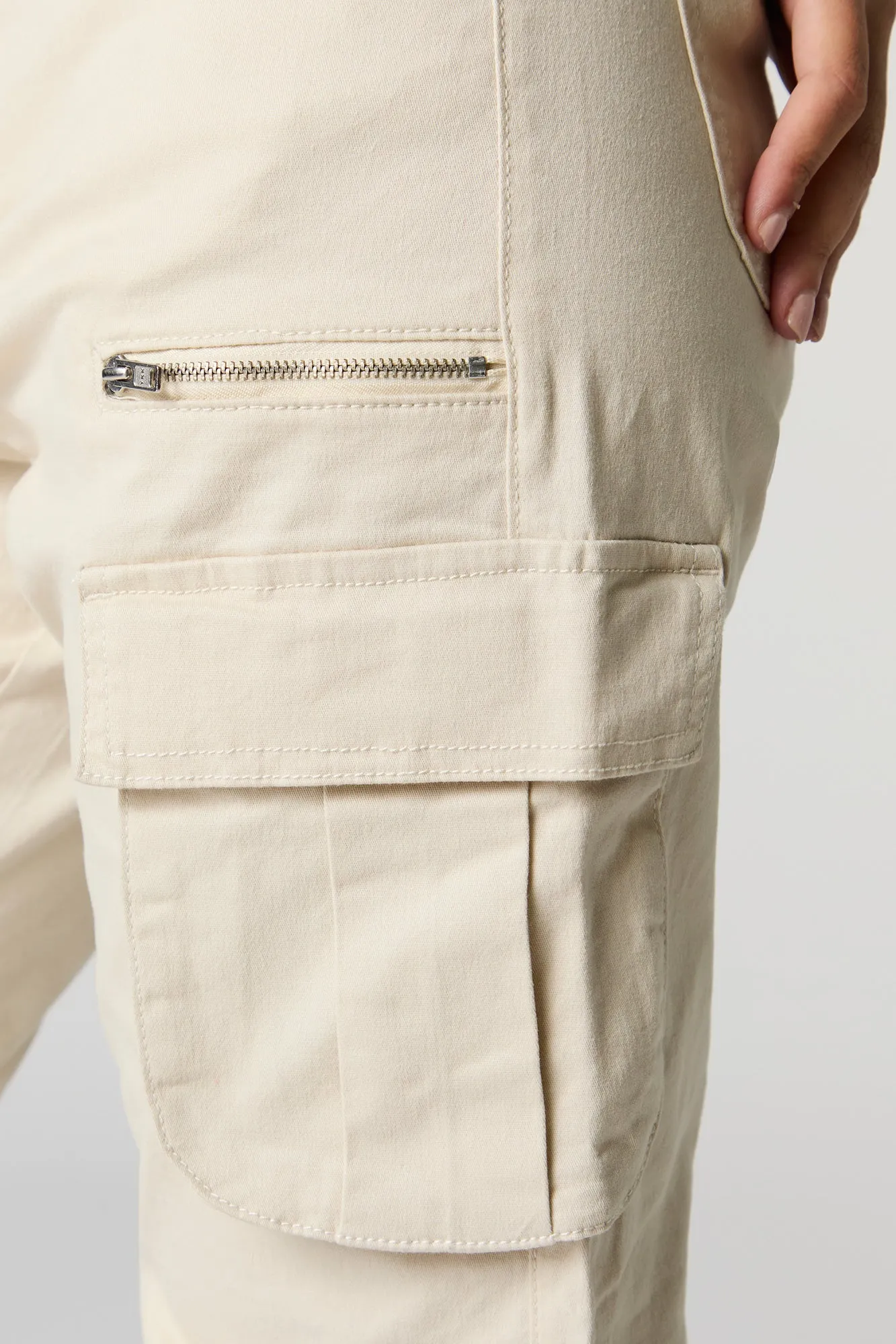 Multi Pocket Flare Cargo Pant