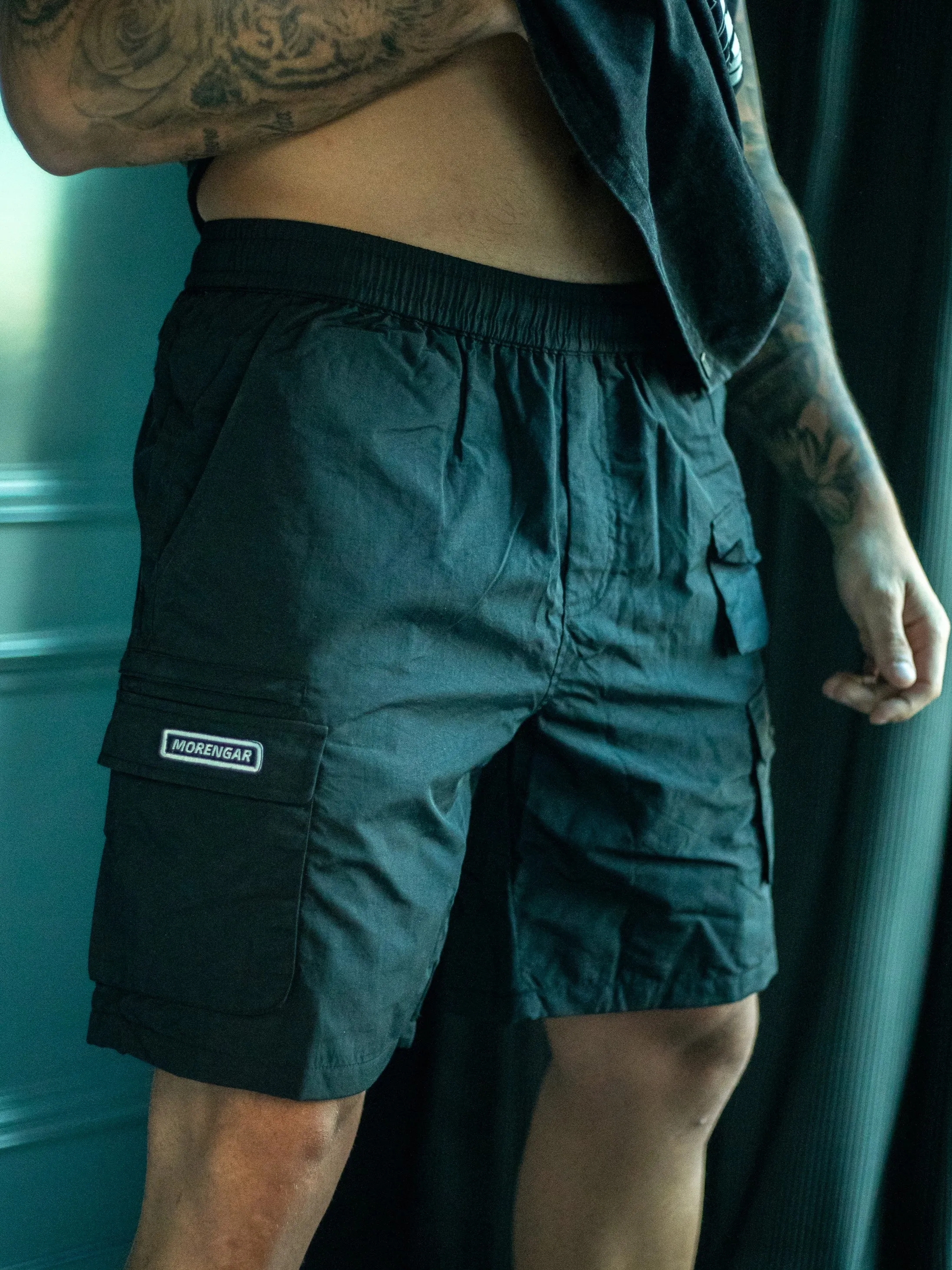 MULTI-POCKET TECHNICAL SHORTS | BLACK