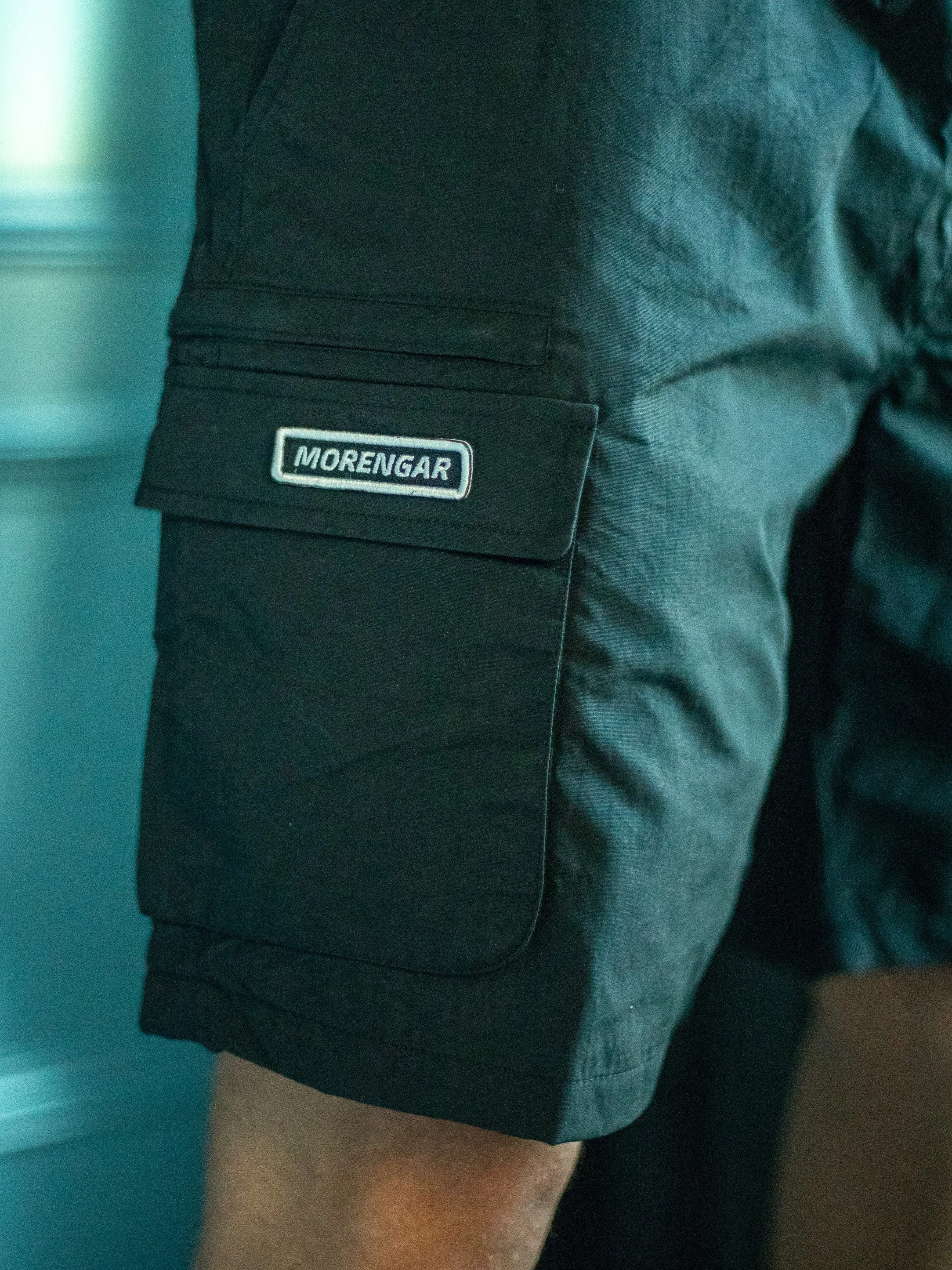 MULTI-POCKET TECHNICAL SHORTS | BLACK